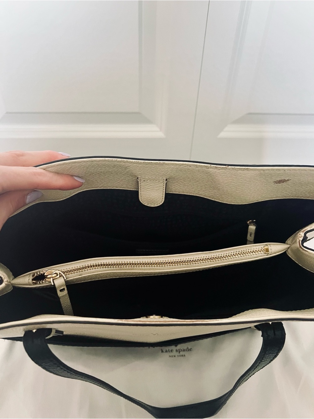Kate Spade Black & Cream Leather Colorblock Tote - Picture 13 of 16